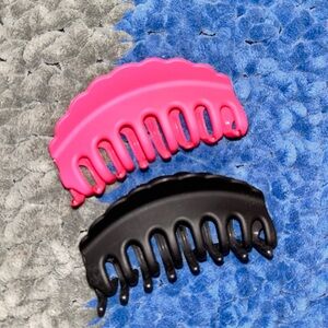 Pink and Black Two Pack Claw Clips